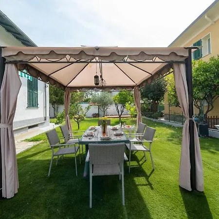 Apartment 300m Dal Mare, 10 Min Dalla Stazione Con Giardino