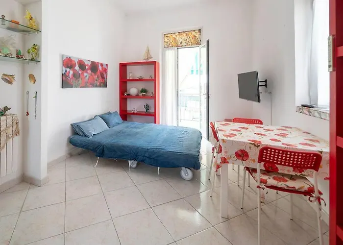 300m Dal Mare, 10 Min Dalla Stazione Con Giardino Bordighera